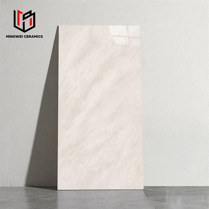 Lesklé leštené dlaždice z mäkkého svetla